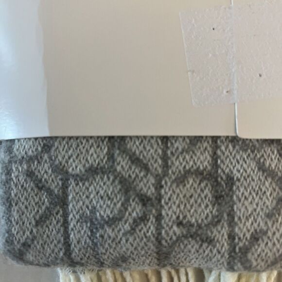 Calvin Klein A1WZ6861 2 Pc. Hat Scarf Set Heathered Gray Logo Design NEW - Picture 4 of 7